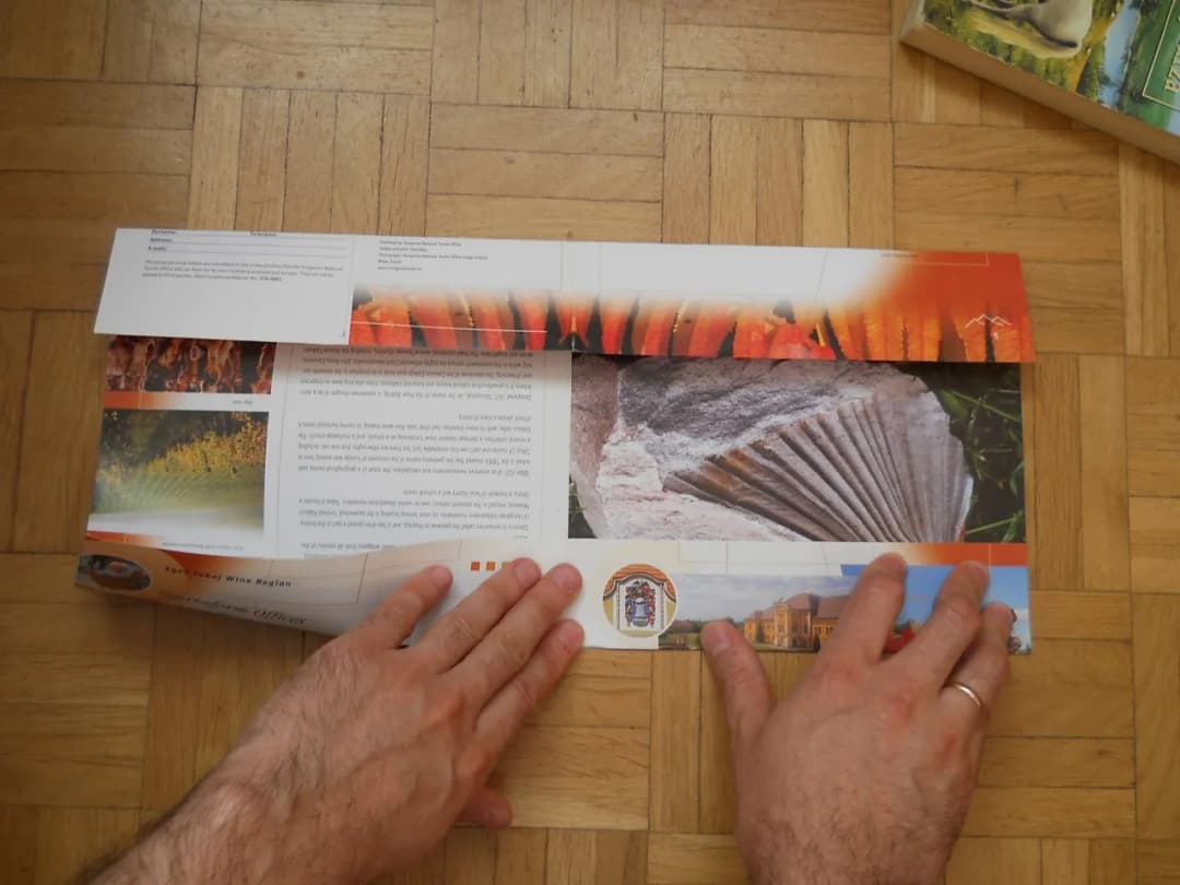 Jak obłożyć książki papierem i chronić je przed zniszczeniem